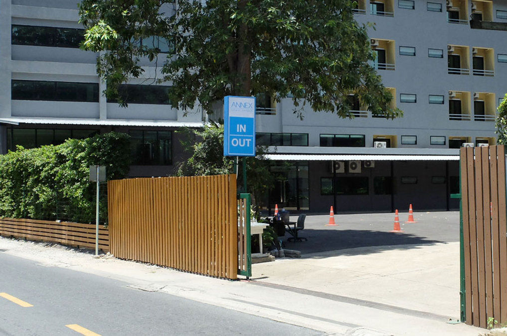 Annex Lumpini Bangkok Hotel Exterior photo